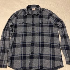 FAHERTY Legend Flannel size Medium